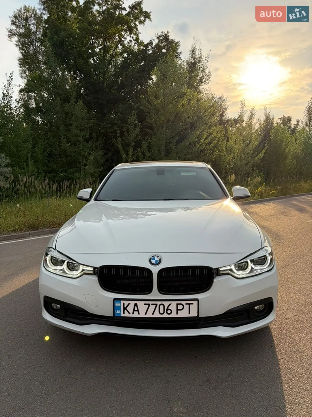 BMW 3 Series 2017 VIN WBA8A9C51JAD27708 фото оголошення 10 з 14