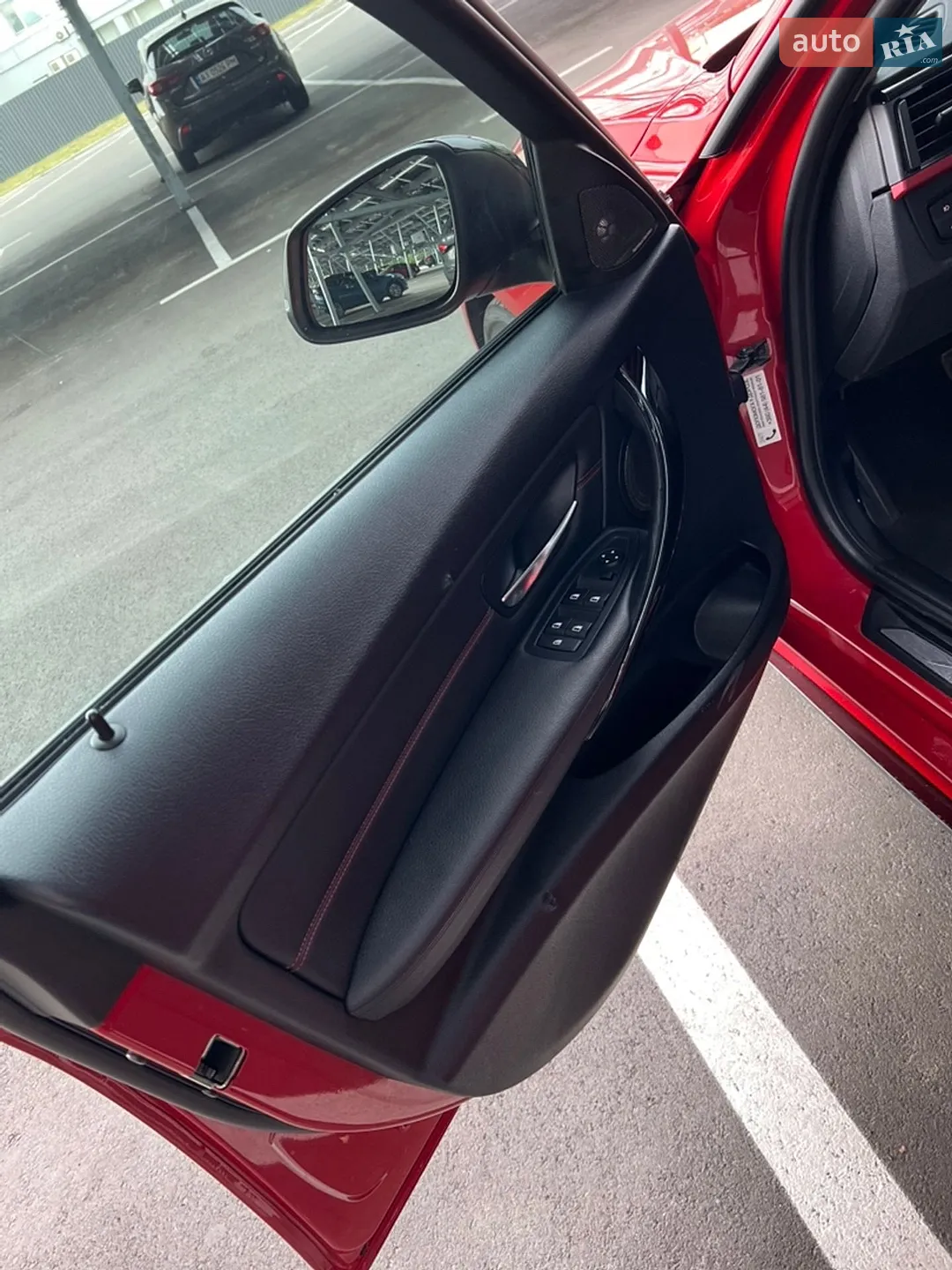 BMW 3 Series 2014 VIN WBA3D110X0F394476 фото оголошення 6 з 18