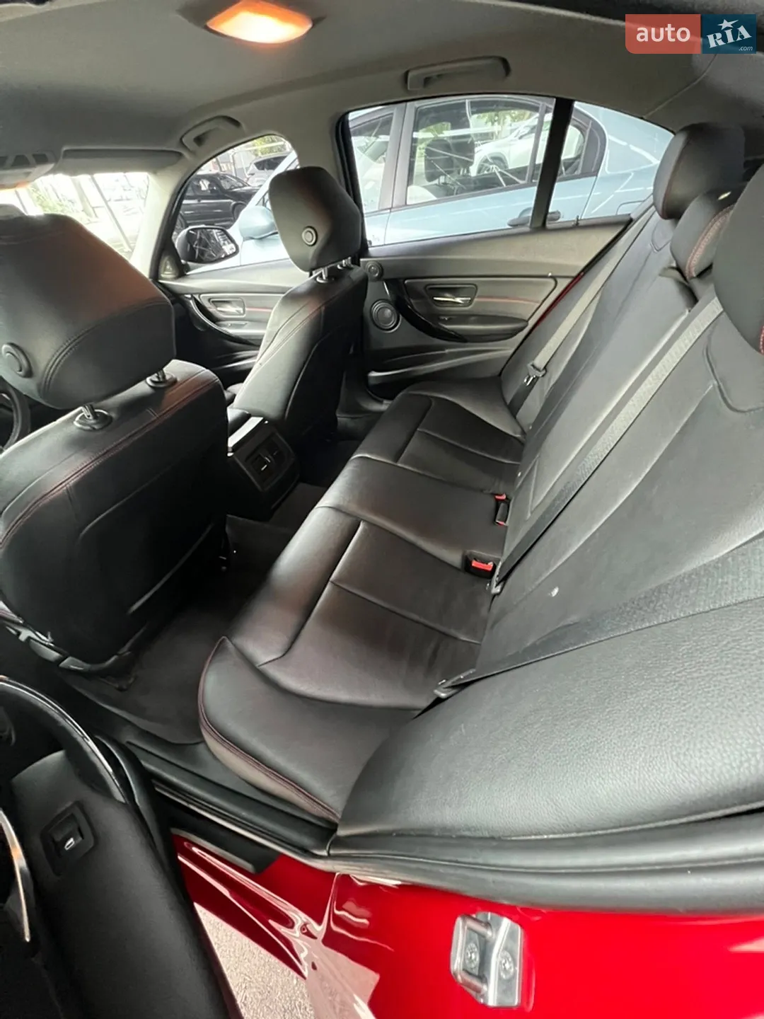 BMW 3 Series 2014 VIN WBA3D110X0F394476 фото оголошення 8 з 18