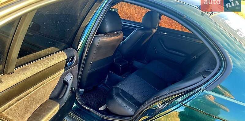 Седан BMW 3 Series 2000 в Каменском