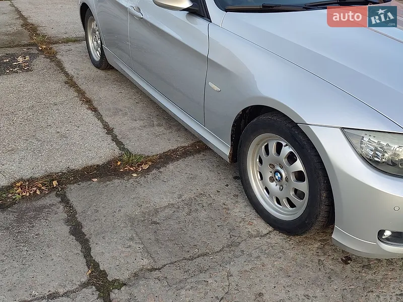 BMW 3 Series 2010