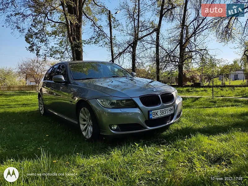 BMW 3 Series 2011