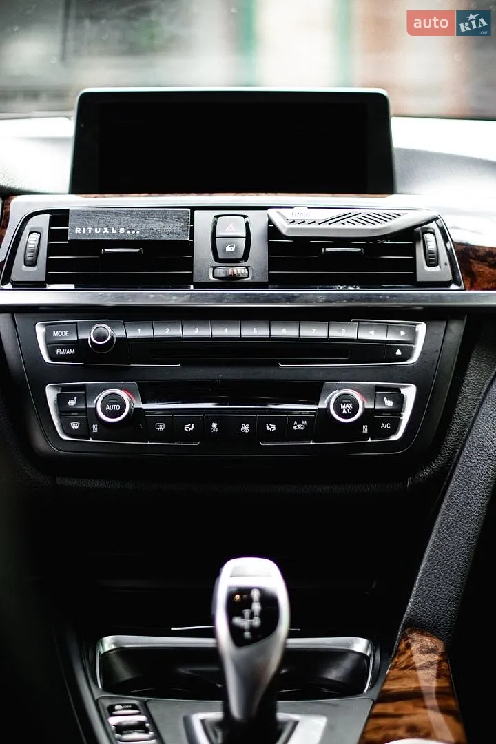 BMW 3 Series 2014 VIN WBA3B9G52ENR91853 фото оголошення 25 з 56