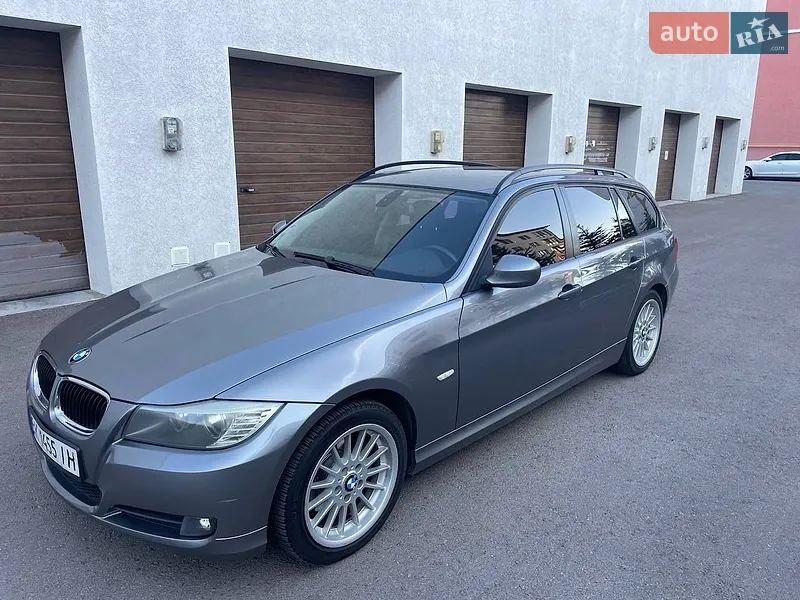 BMW 3 Series 2009