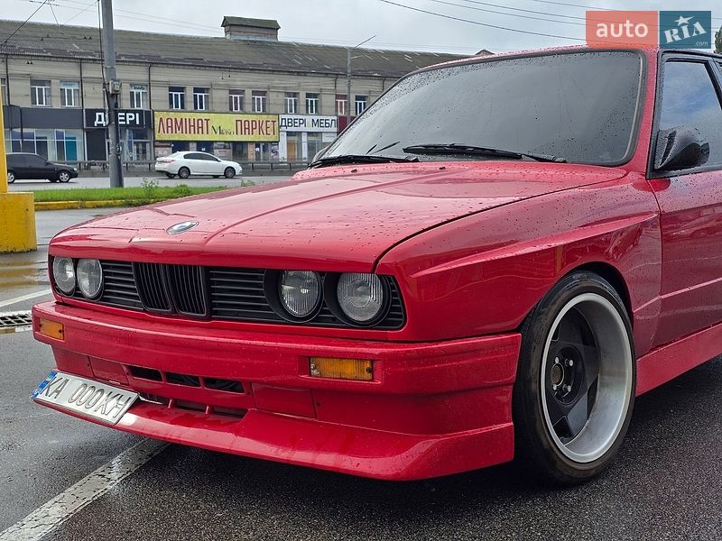 Седан BMW 3 Series 1986 в Киеве