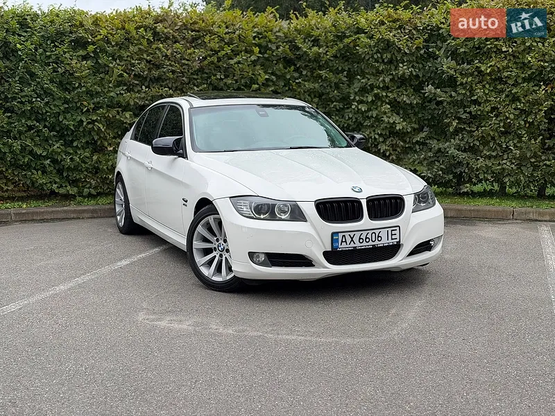 BMW 3 Series 2011