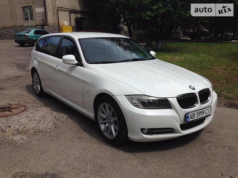BMW 3 2011 года