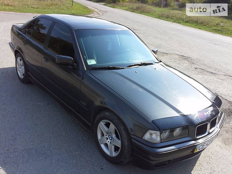 BMW 3 1992 года