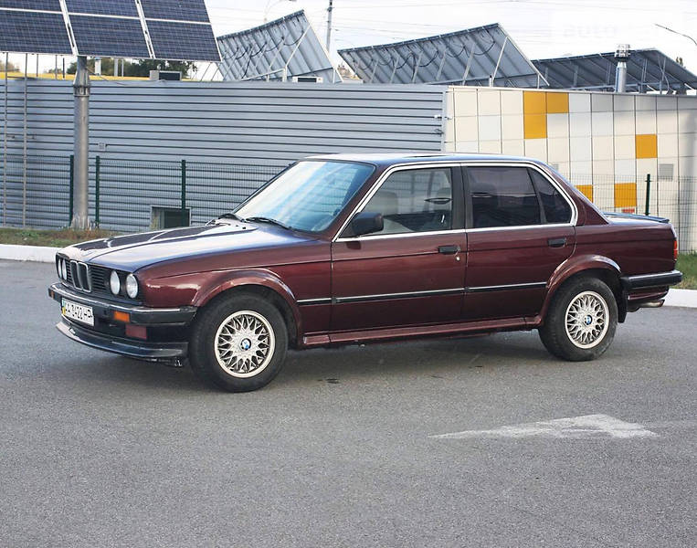 BMW 3 1986 года