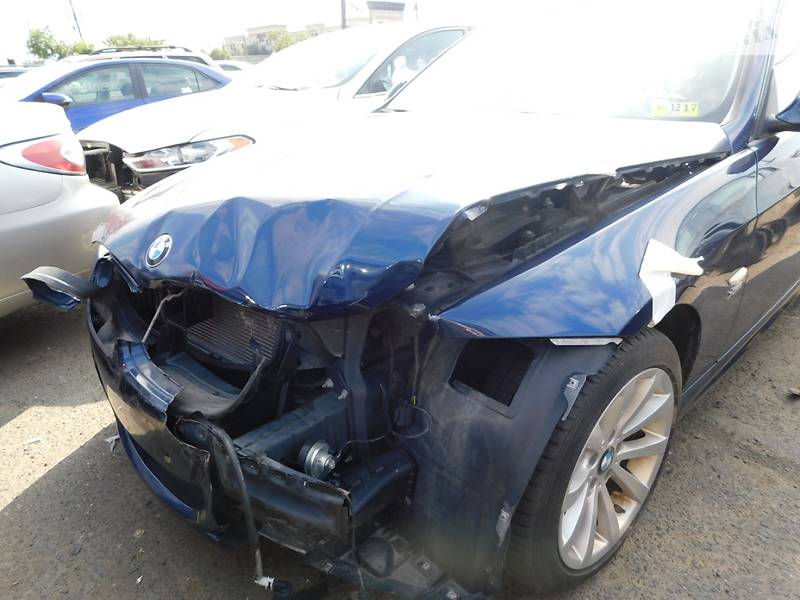 BMW 3 2011 года