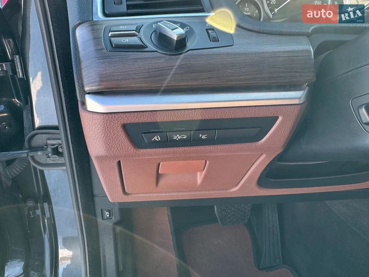 2011 BMW 5er - мініатюра 3