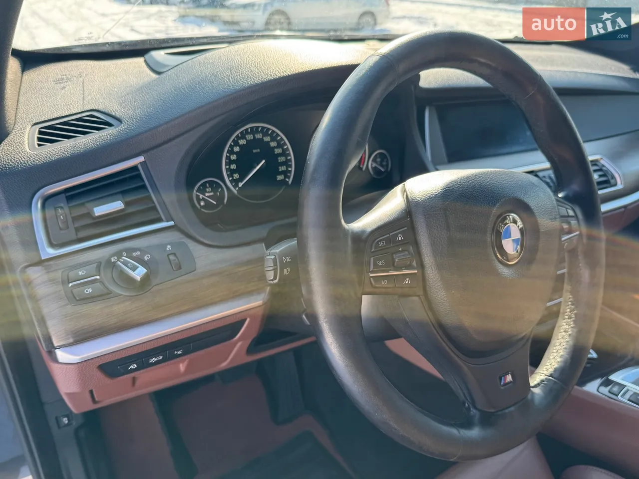 2011 BMW 5er - мініатюра 5