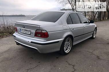 BMW 5 Series  2001