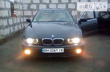 BMW 5 Series  2002