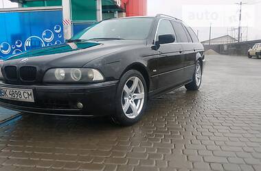 BMW 5 Series  2001