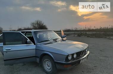 BMW 5 Series  1986