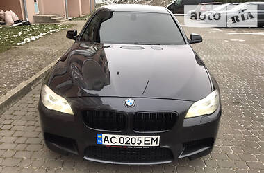 BMW 5 Series xdrive official  2011