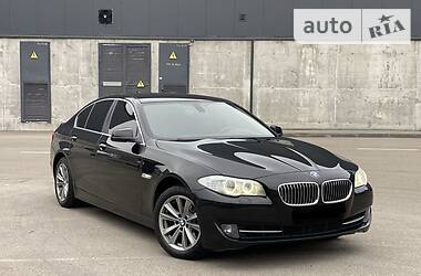 BMW 5 Series OFFICIAL AWT  2011