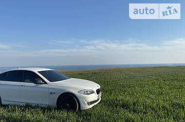 BMW 5 Series F10 OFFICIAL 2012