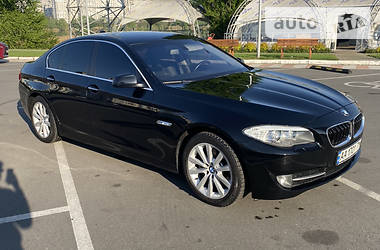 BMW 5 Series 528 official  2012