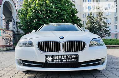 BMW 5 Series OFFICIAL  2011