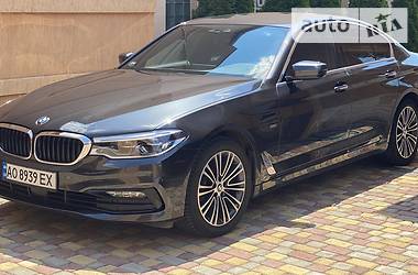 BMW 5 Series  2017