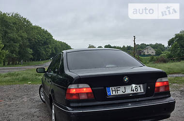 BMW 5 Series e39 2001