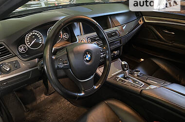 BMW 5 Series Modern  2013