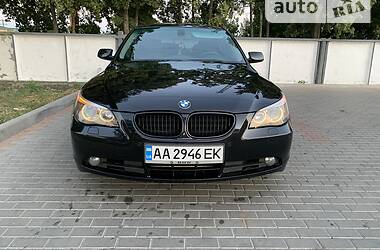 BMW 5 Series Official AWT M54B30 2004