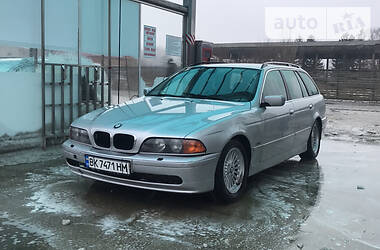 BMW 5 Series  2001