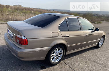 BMW 5 Series  2003