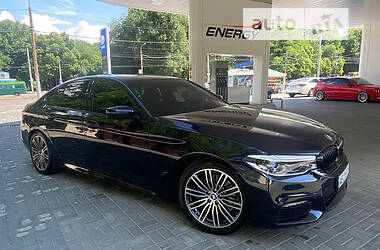 BMW 5 Series  2017