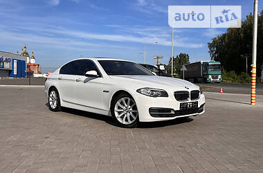 BMW 5 Series i  2014