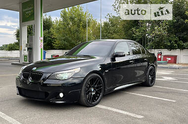 BMW 5 Series  2004