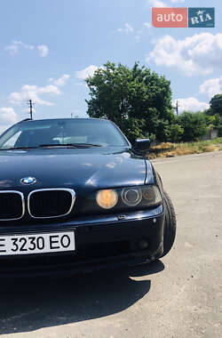 BMW 5 Series  2001