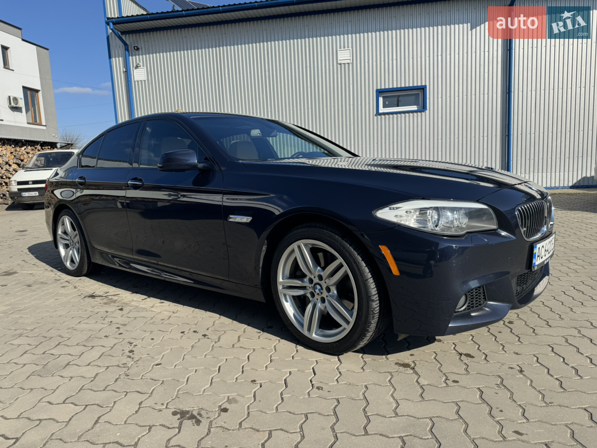 BMW 5 Series 2012 VIN WBAFU9C54DDY71344 фото оголошення 3 з 19