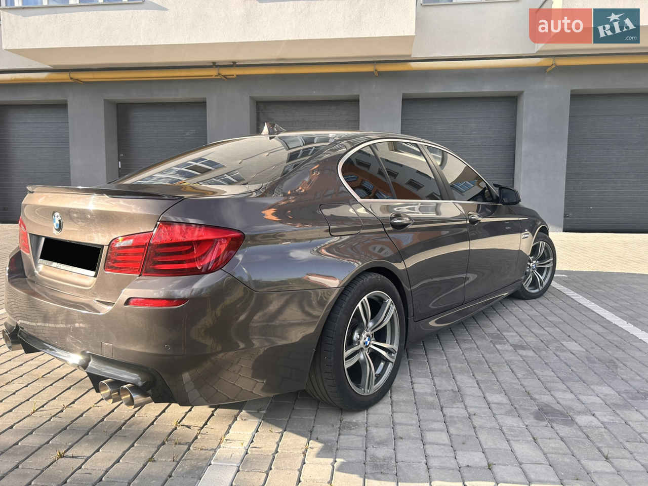 2010 BMW 5er - мініатюра 5