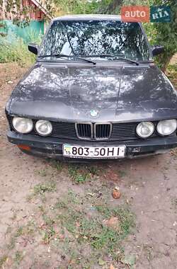 BMW 5 Series  1982