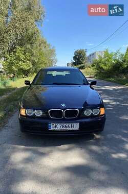 BMW 5 Series  2003