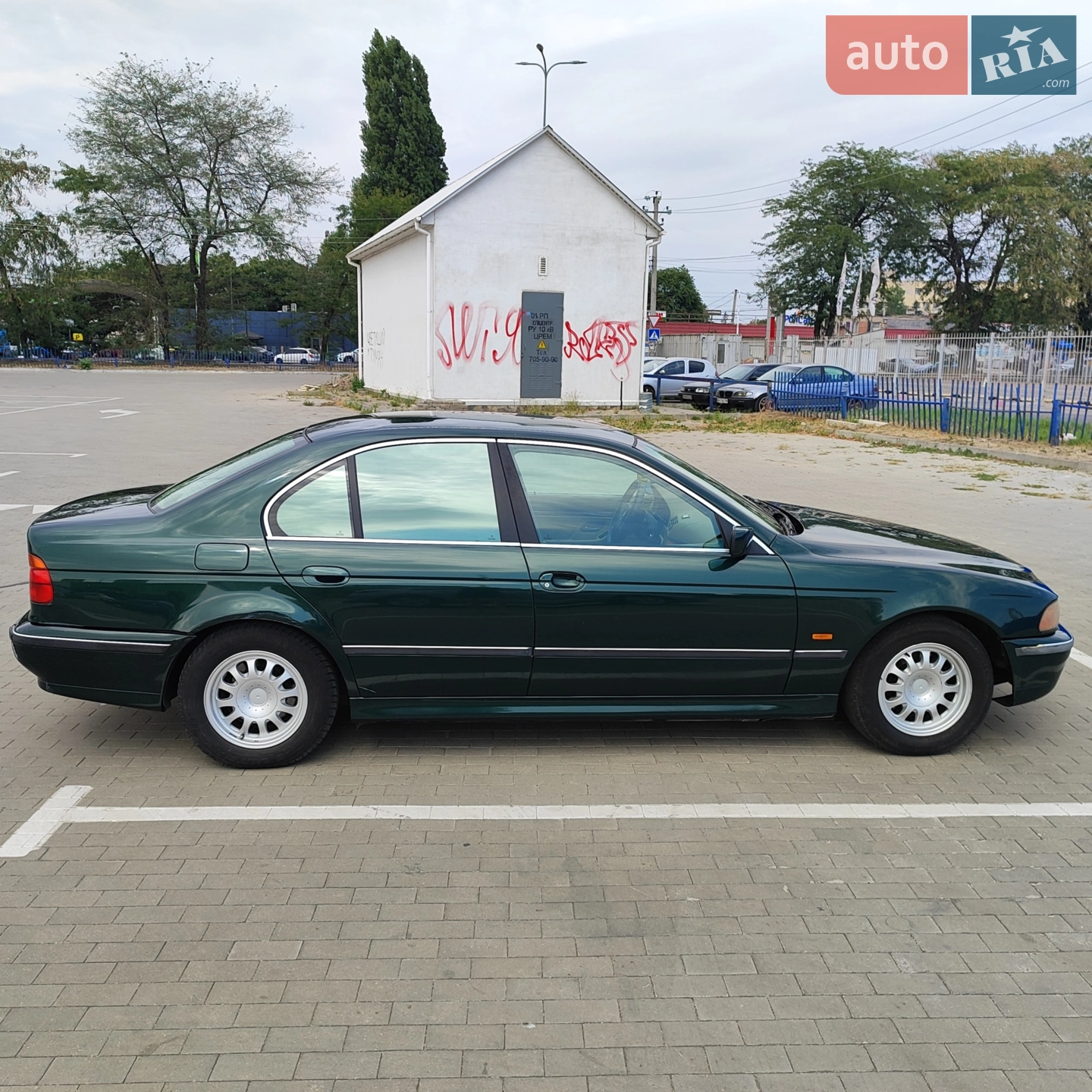 BMW 5 Series 1996 VIN WBADD31090BU15230 фото оголошення 3 з 13