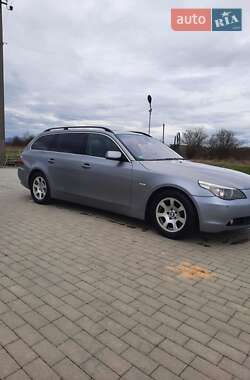 BMW 5 Series  2004