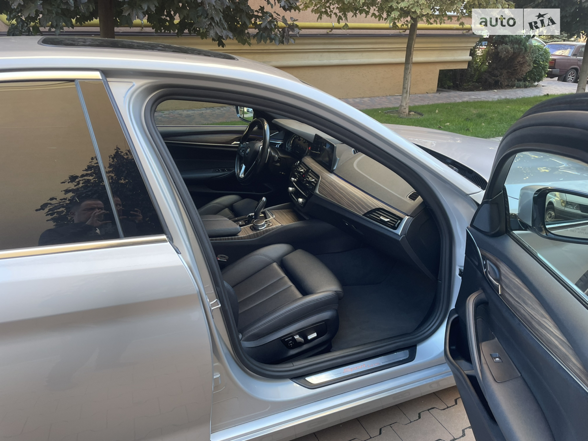 BMW 5 Series 2017 VIN WBAJA5C30HG456259 фото оголошення 10 з 16