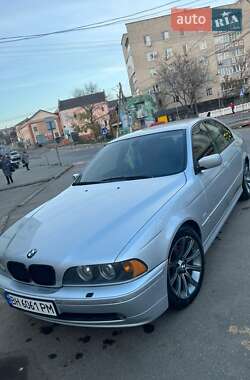 BMW 5 Series  2001