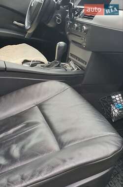 BMW 5 Series  2005