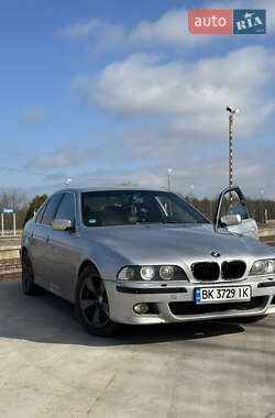 BMW 5 Series  2001
