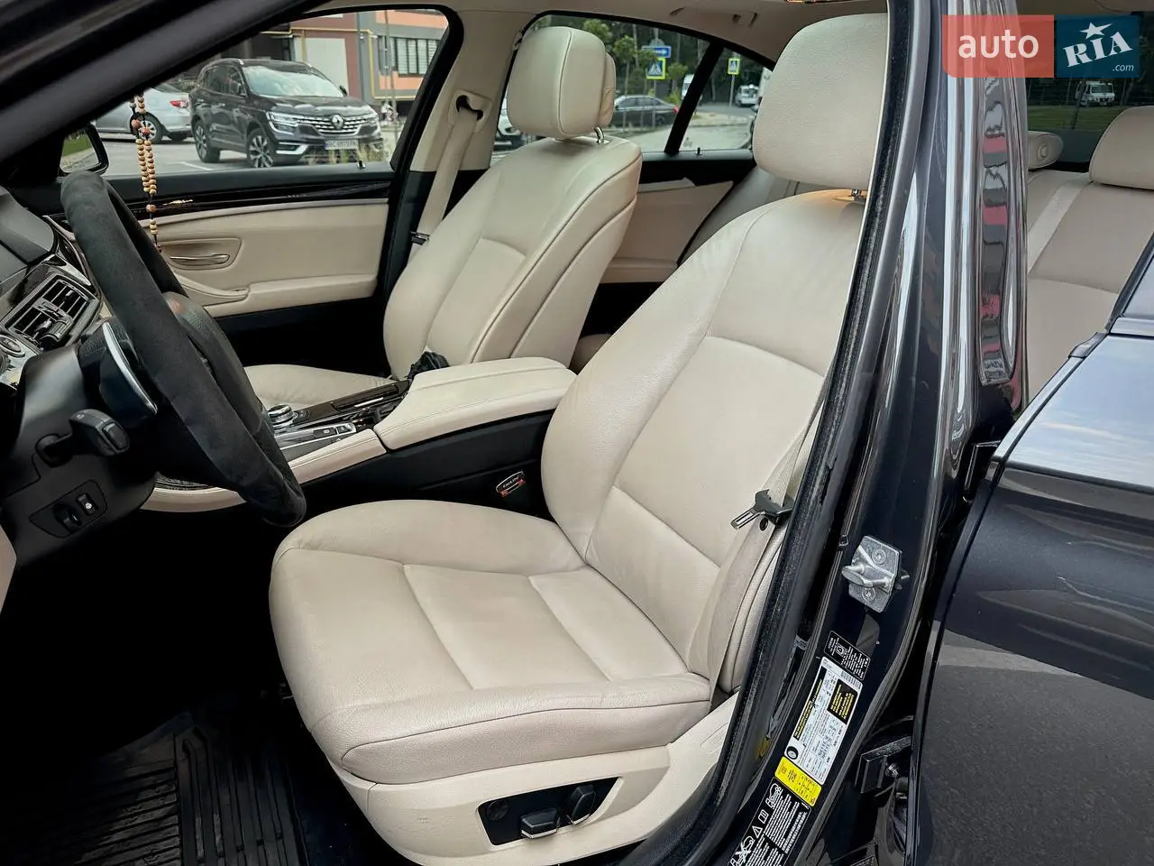 2011 BMW 5er - мініатюра 4