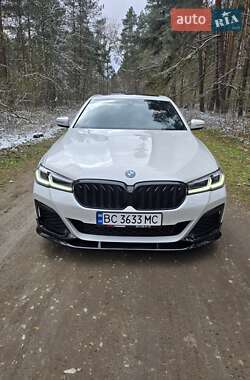 BMW 5 Series  2021