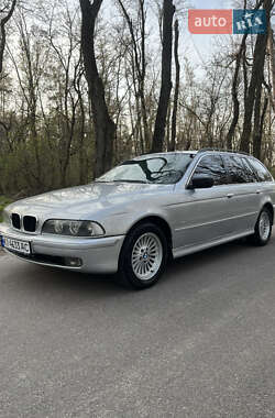 BMW 5 Series  2001