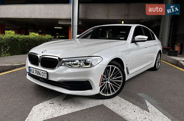 BMW 5 Series  2018