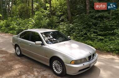 BMW 5 Series  2000